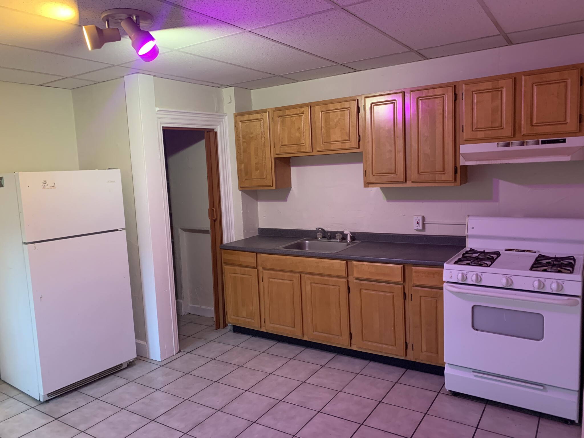 3 bed, 1 bath apartment for rent at 179.5 Harvard St Unit 3, Mid Cambridge — photo 1 of 11