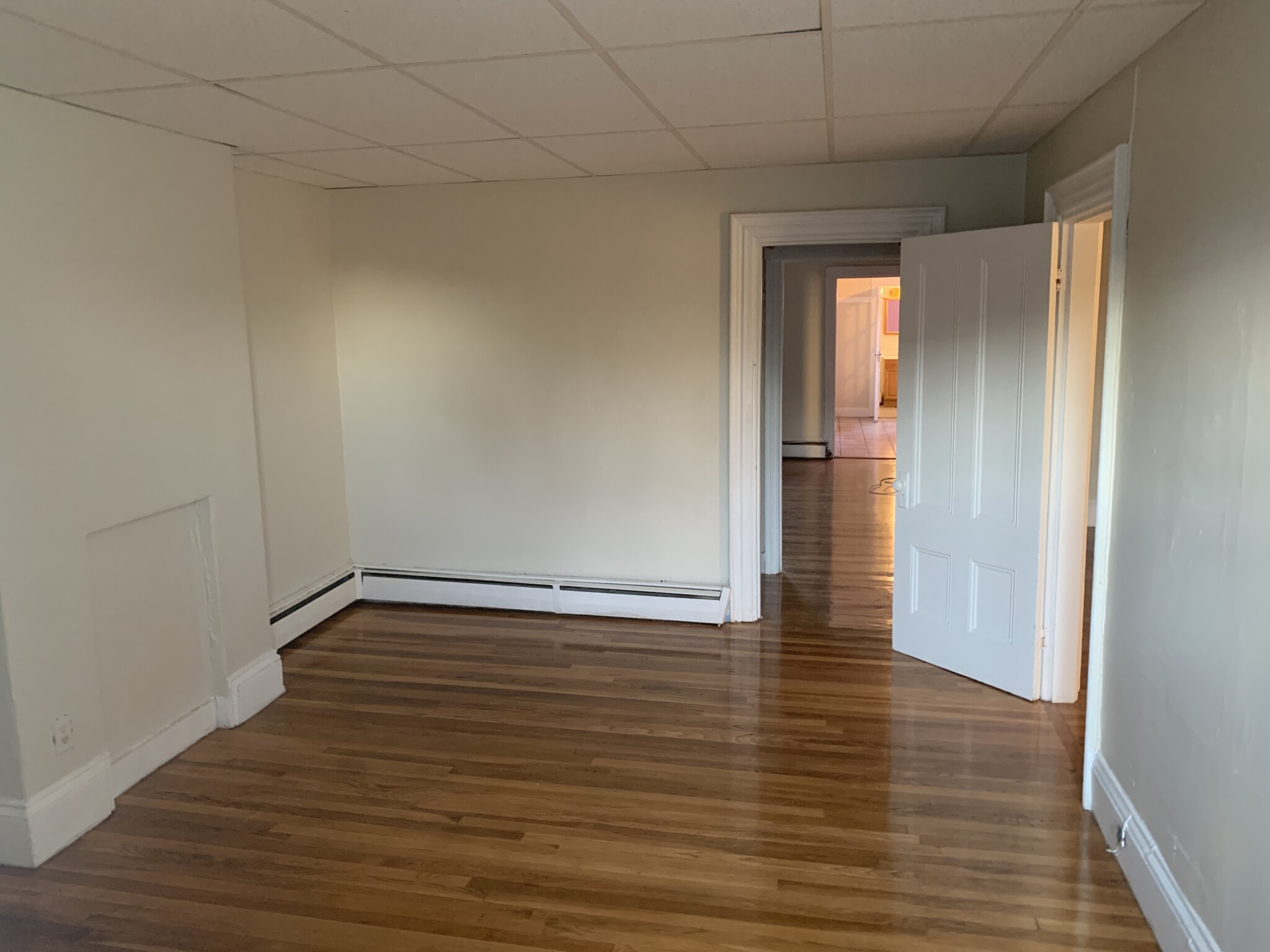 3 bed, 1 bath apartment for rent at 179.5 Harvard St Unit 3, Mid Cambridge — photo 9 of 11