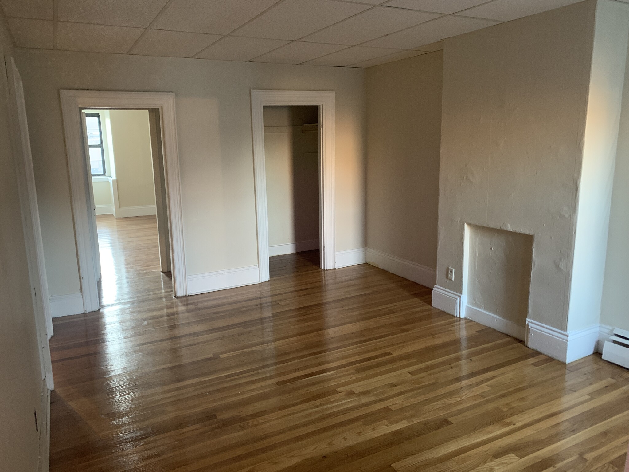 3 bed, 1 bath apartment for rent at 179.5 Harvard St Unit 3, Mid Cambridge — photo 6 of 11