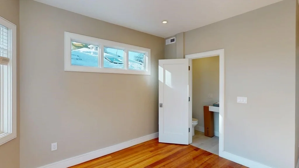 4 bed, 3 bath apartment for rent at 179 Appleton St Unit 2, West Cambridge — photo 10 of 23