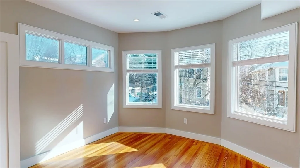 4 bed, 3 bath apartment for rent at 179 Appleton St Unit 2, West Cambridge — photo 12 of 23