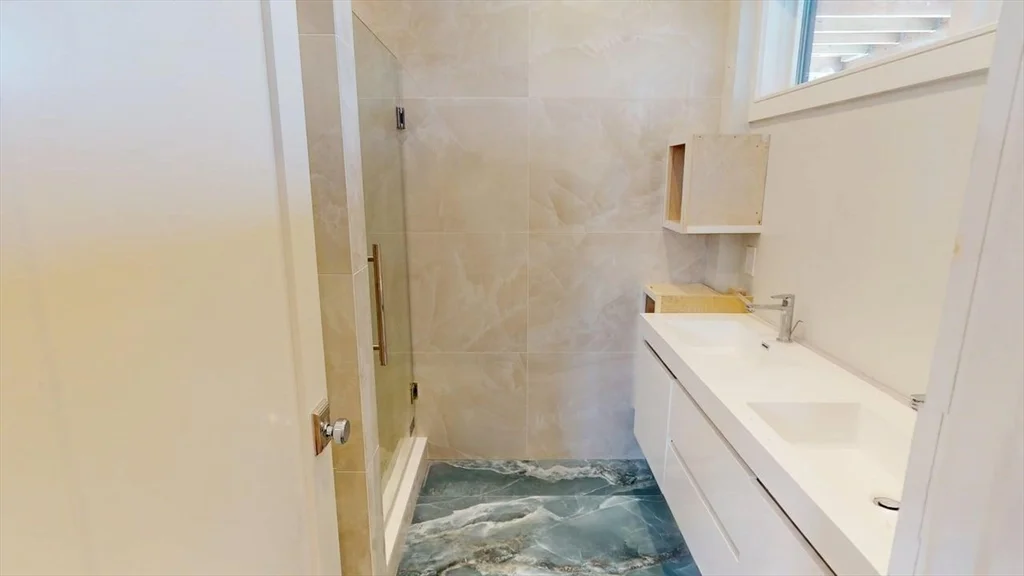 4 bed, 3 bath apartment for rent at 179 Appleton St Unit 2, West Cambridge — photo 21 of 23