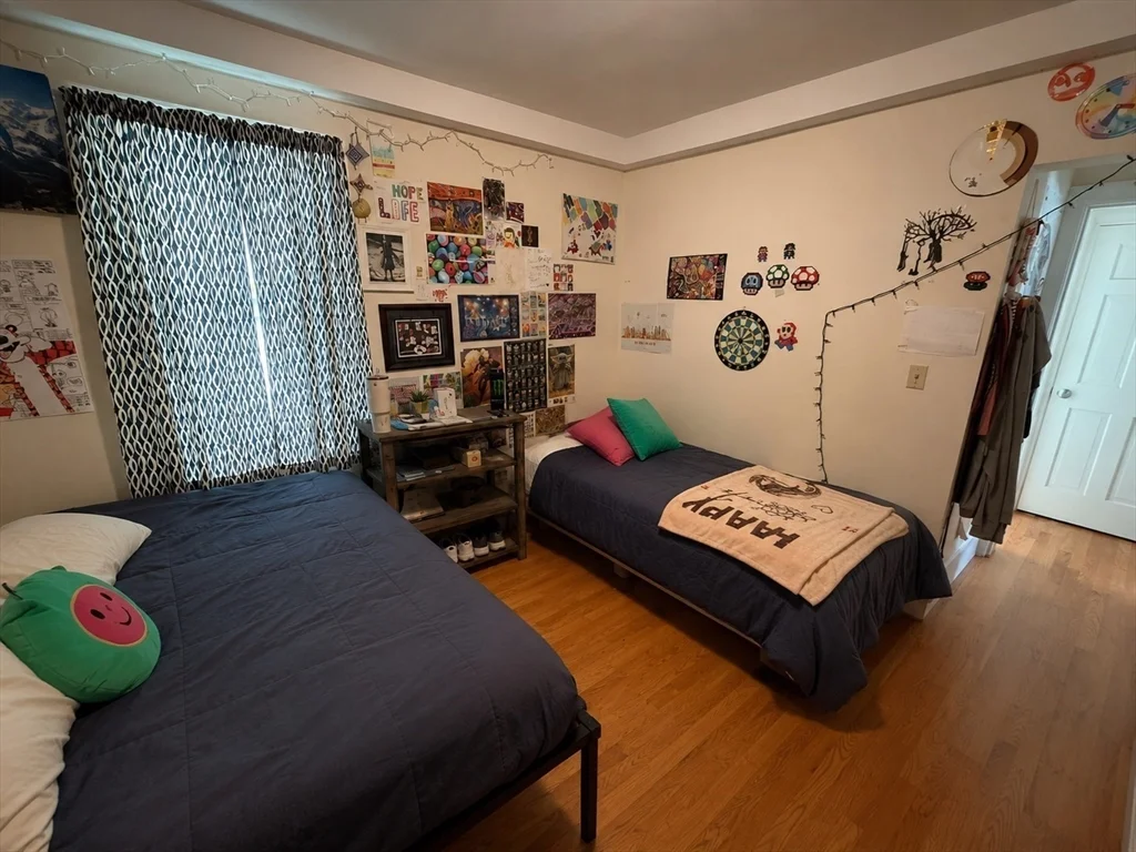 3 bed, 2 bath apartment for rent at 179 Belmont St Unit 1, Belmont — photo 11 of 20