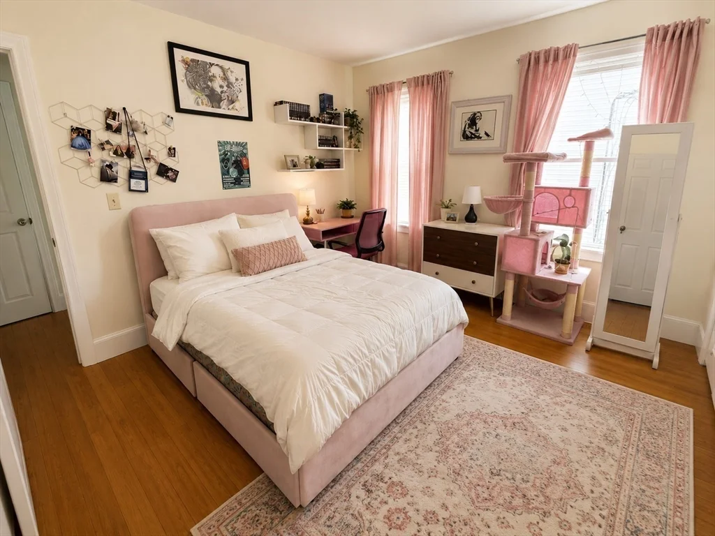 3 bed, 2 bath apartment for rent at 179 Belmont St Unit 1, Belmont — photo 9 of 20