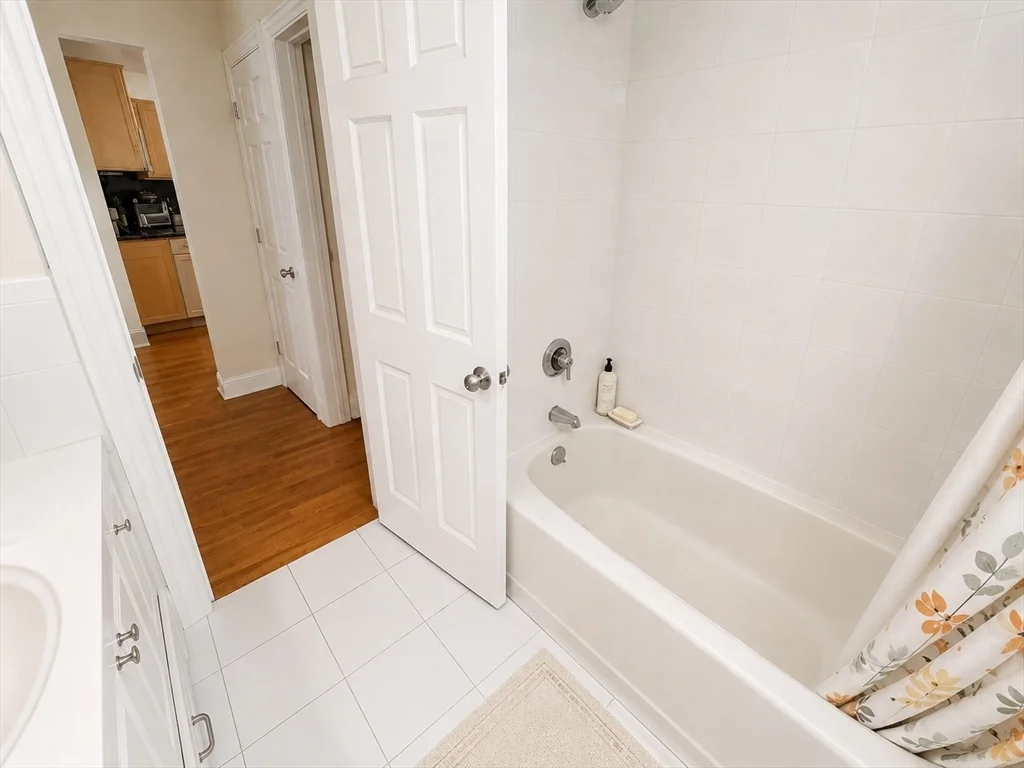 3 bed, 2 bath apartment for rent at 179 Belmont St Unit 1, Belmont — photo 14 of 20