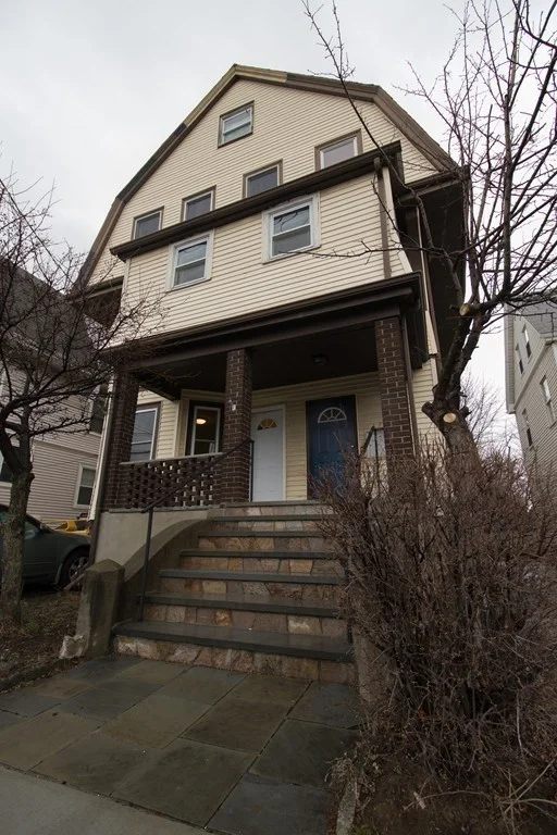 3 bed, 2 bath apartment for rent at 179 Belmont Unit 1, Belmont