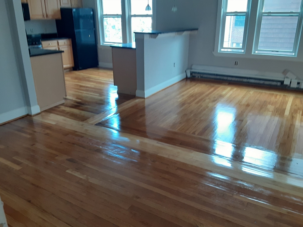 3 bed, 1 bath apartment for rent at 179 Campbell Unit 4, Revere — photo 2 of 8