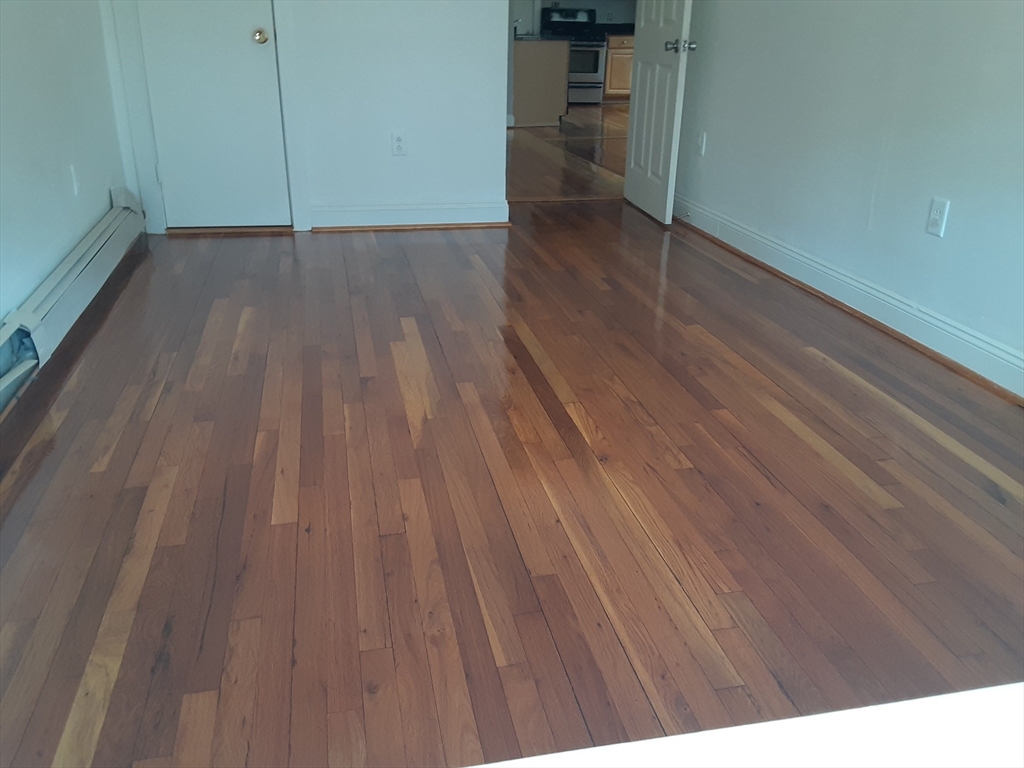 3 bed, 1 bath apartment for rent at 179 Campbell Unit 4, Revere — photo 5 of 8