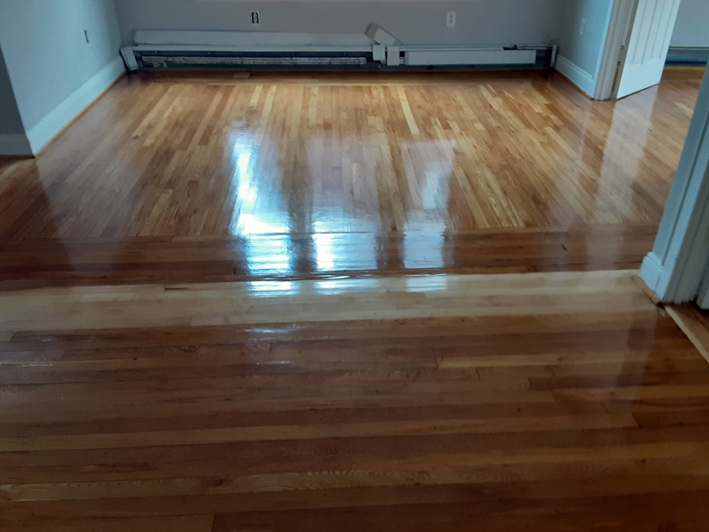 3 bed, 1 bath apartment for rent at 179 Campbell Unit 4, Revere — photo 4 of 8