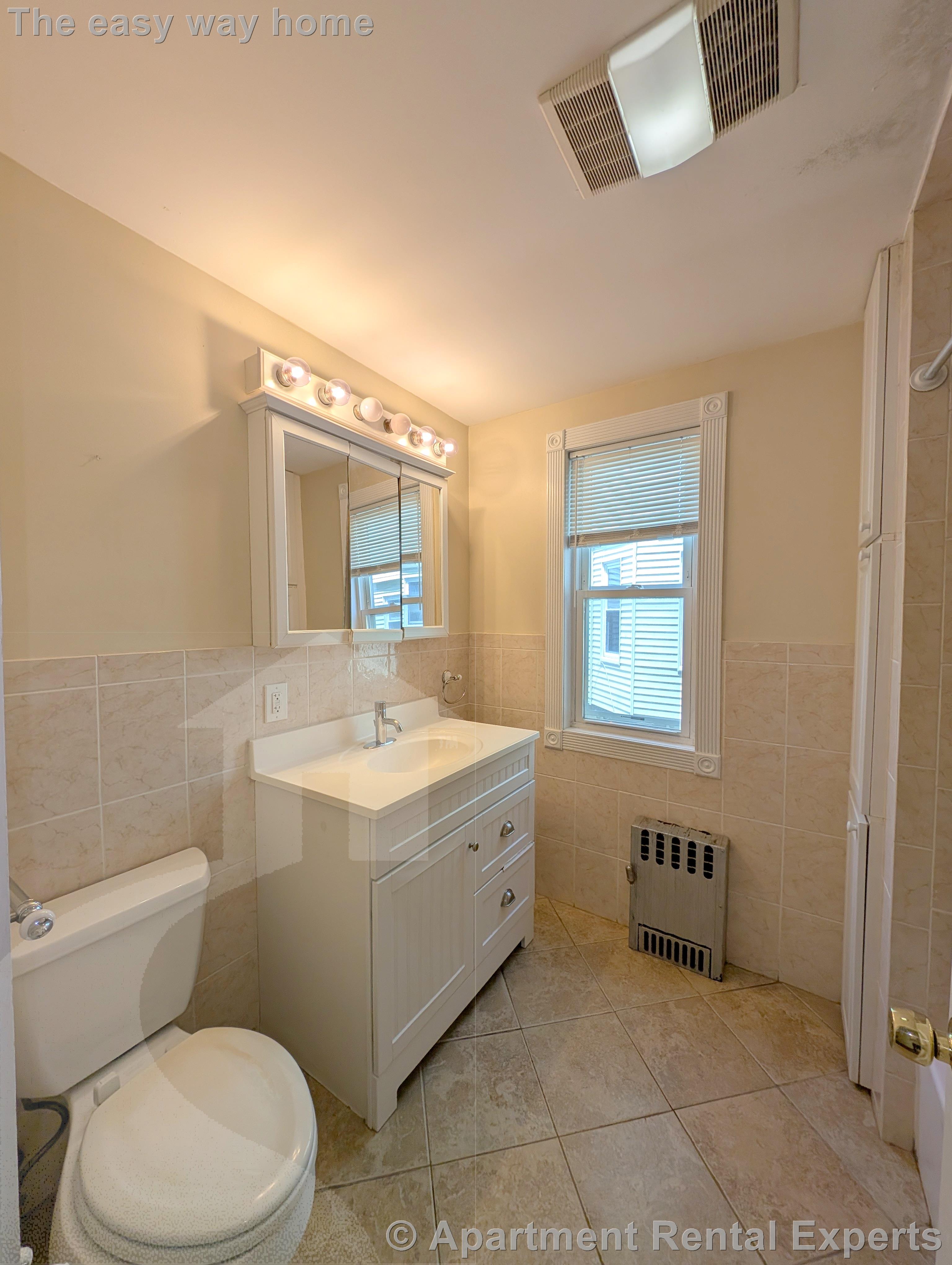 4 bed, 2 bath apartment for rent at 179 College Ave Unit 1, Davis Square — photo 13 of 24