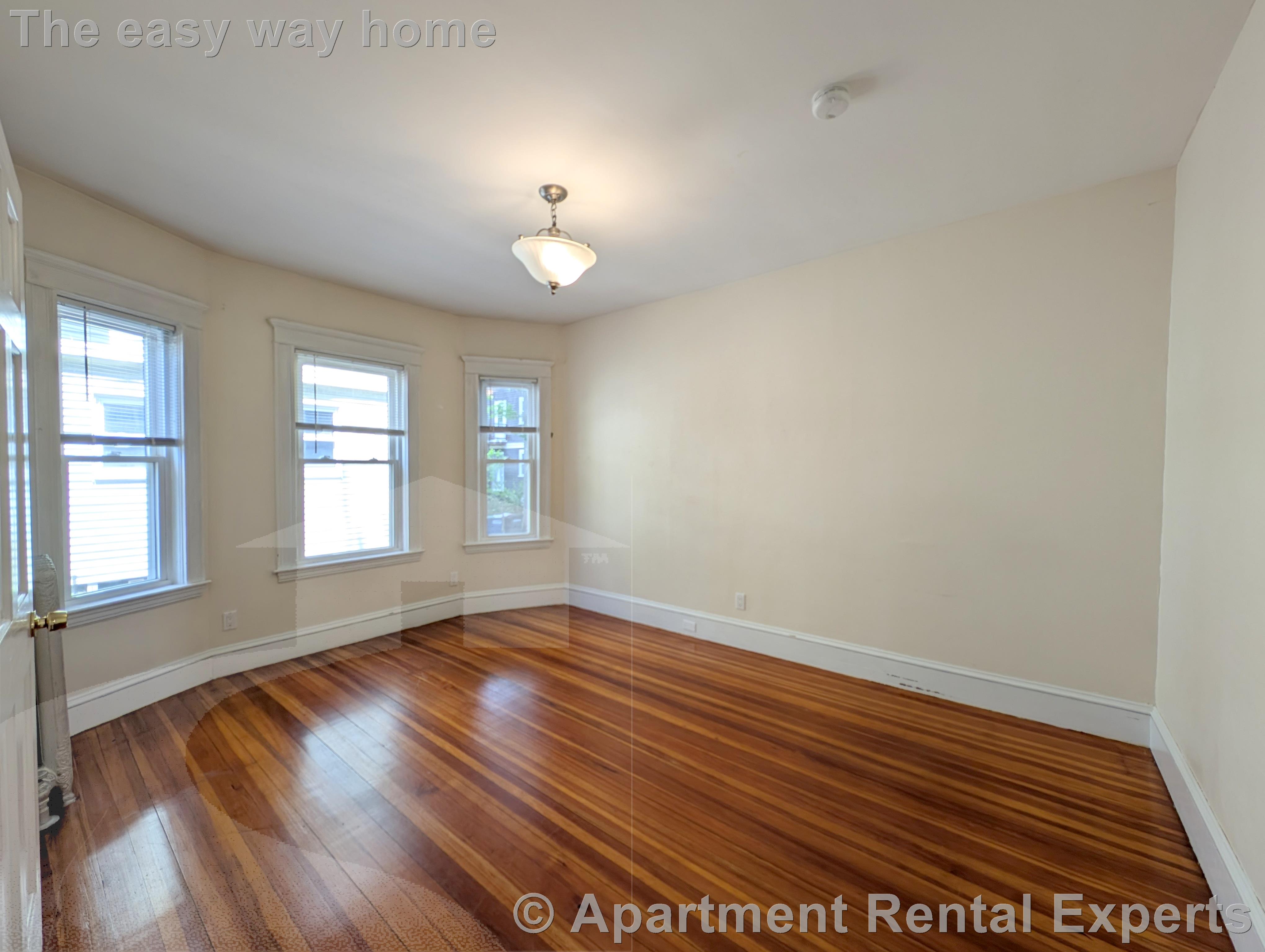 4 bed, 2 bath apartment for rent at 179 College Ave Unit 1, Davis Square — photo 15 of 24