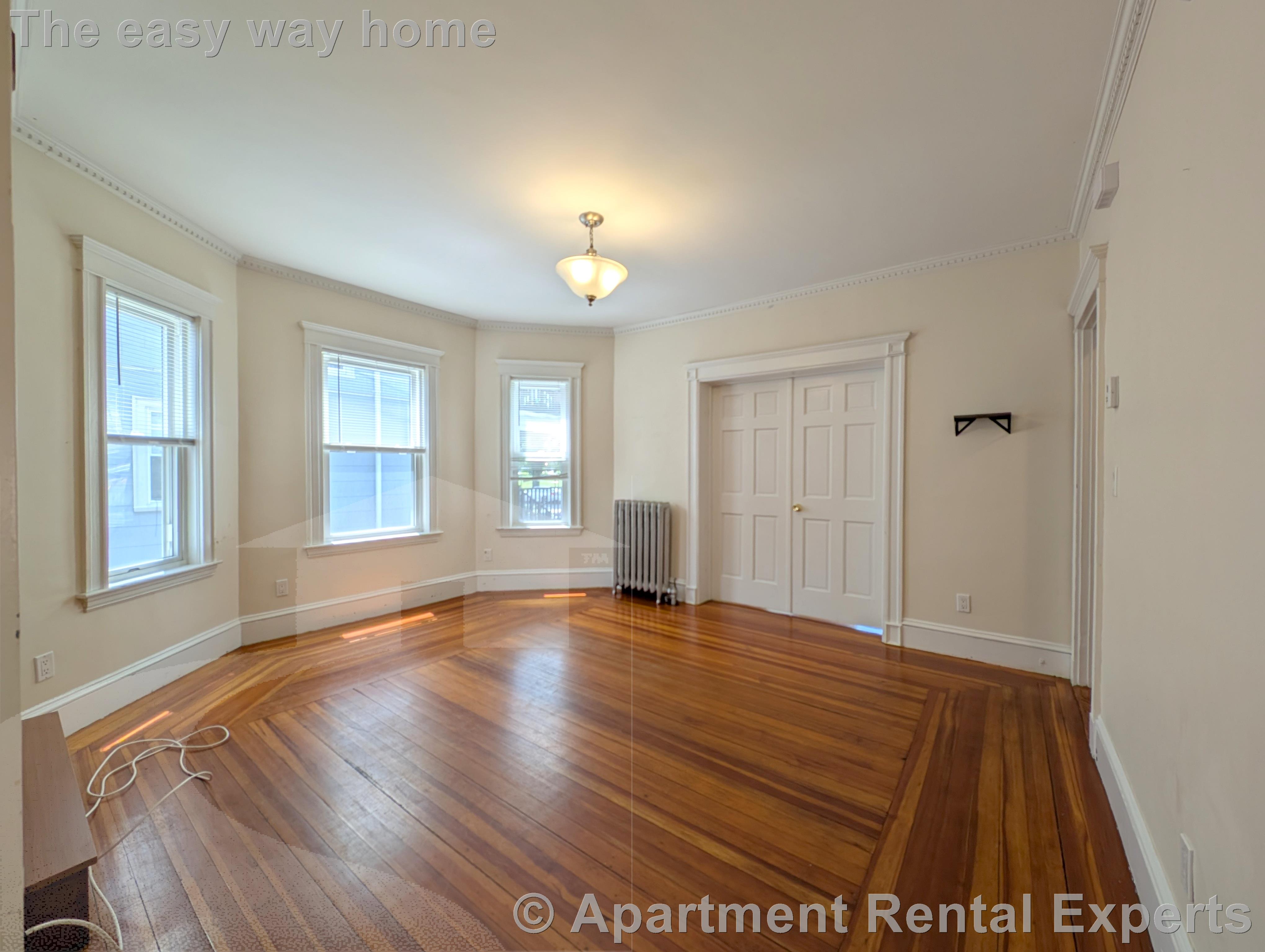 4 bed, 2 bath apartment for rent at 179 College Ave Unit 1, Davis Square — photo 4 of 24