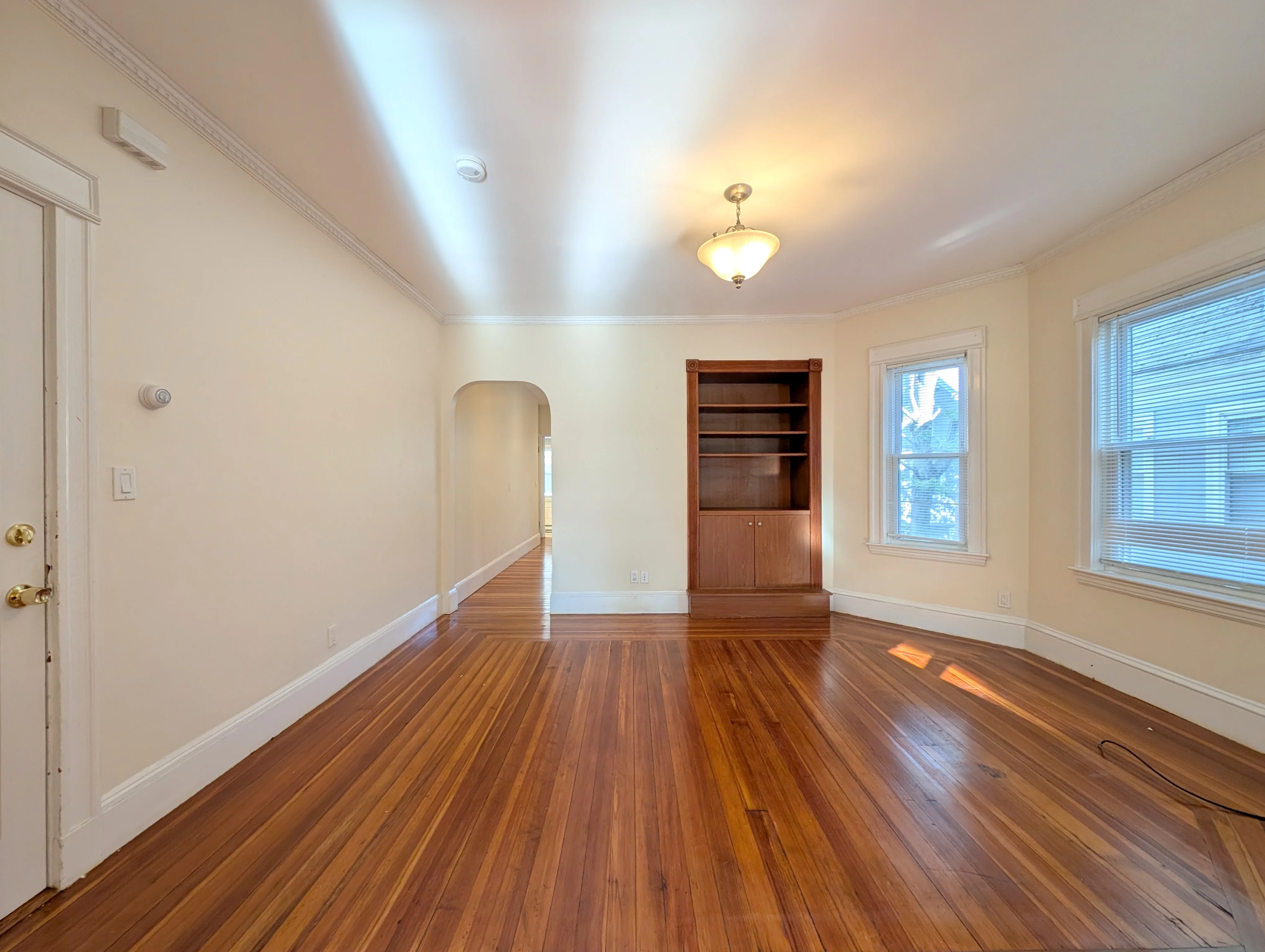 1.5 bed, 1 bath apartment for rent at 179 College Ave Unit 2nd Floor, Tufts — photo 6 of 16