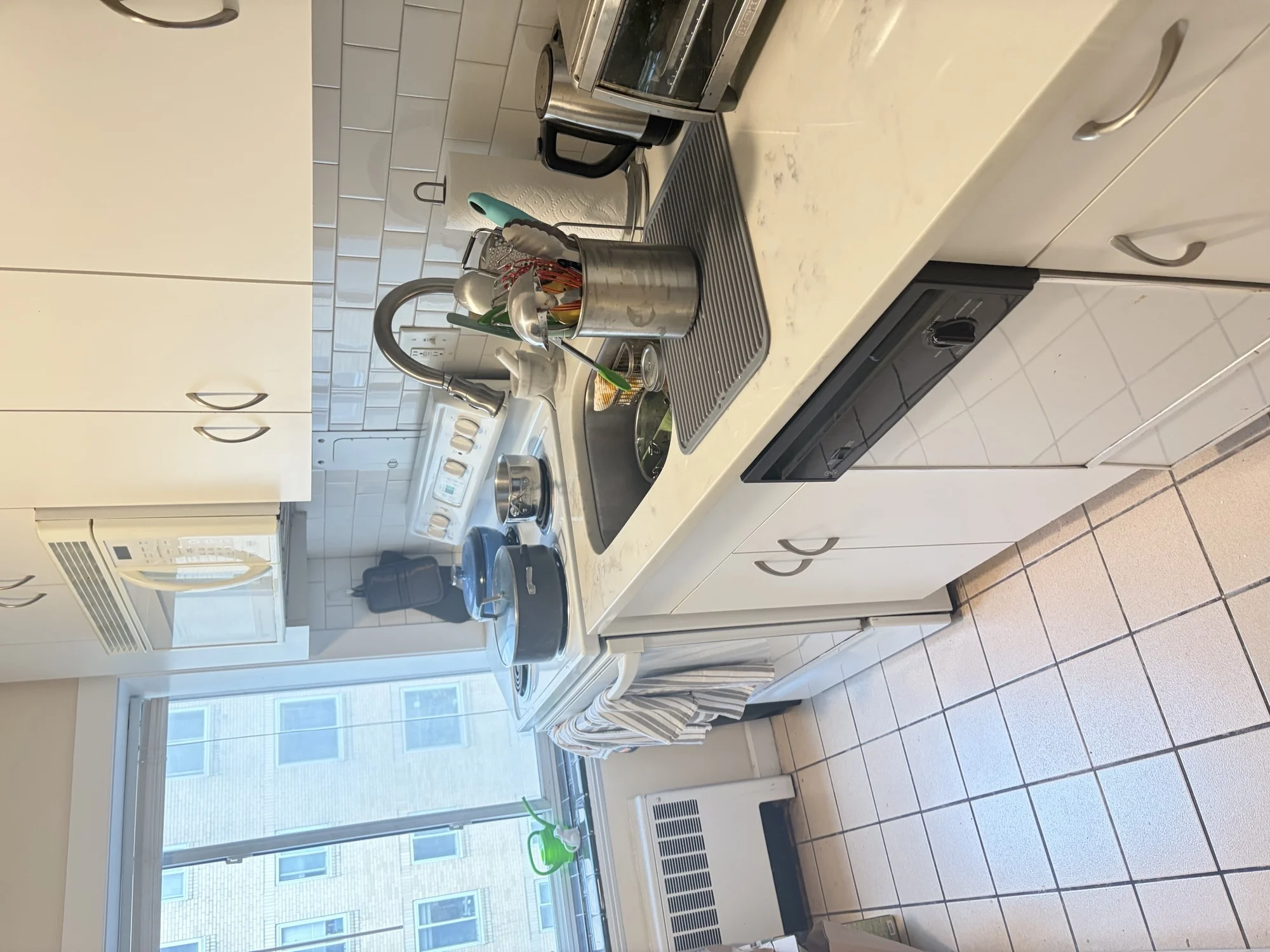 2 bed, 1 bath apartment for rent at 179 Elm St Unit 101, Davis Square — photo 3 of 12