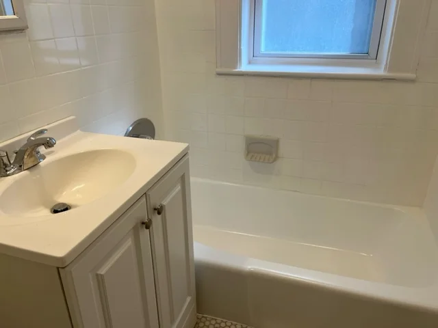 1 bed, 1 bath apartment for rent at 179 Elm St Unit 201, Davis Square — photo 3 of 6