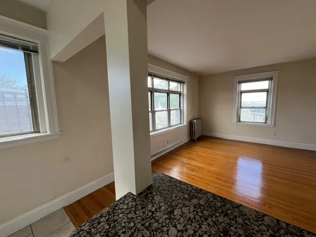1 bed, 1 bath apartment for rent at 179 Elm St Unit 202, Davis Square — photo 10 of 13