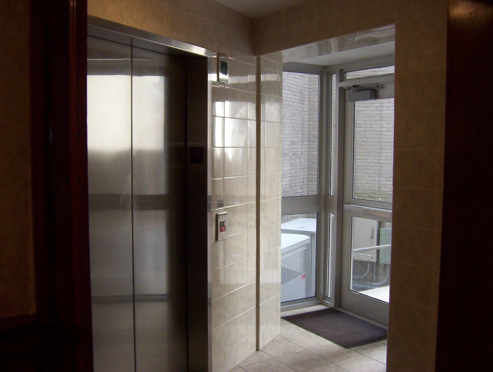 1 bed, 1 bath apartment for rent at 179 Elm St Unit 202, Davis Square — photo 6 of 8