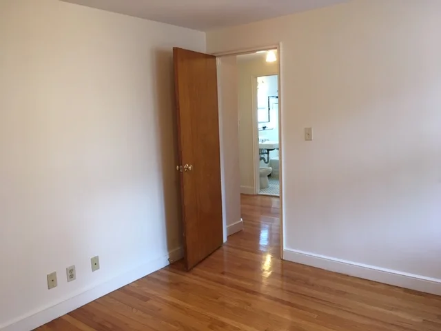 1 bed, 1 bath apartment for rent at 179 Elm St Unit 203, Davis Square — photo 5 of 9