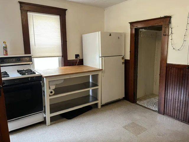 1 bed, 1 bath apartment for rent at 179 Elm St Unit 203, Davis Square — photo 5 of 10