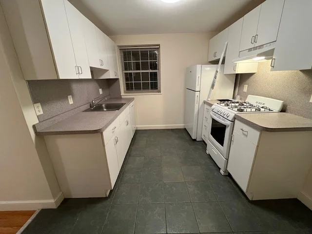 1 bed, 1 bath apartment for rent at 179 Elm St Unit 203, Davis Square — photo 2 of 9