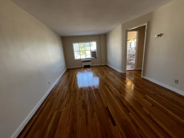 1 bed, 1 bath apartment for rent at 179 Elm St Unit 301, Davis Square — photo 9 of 13