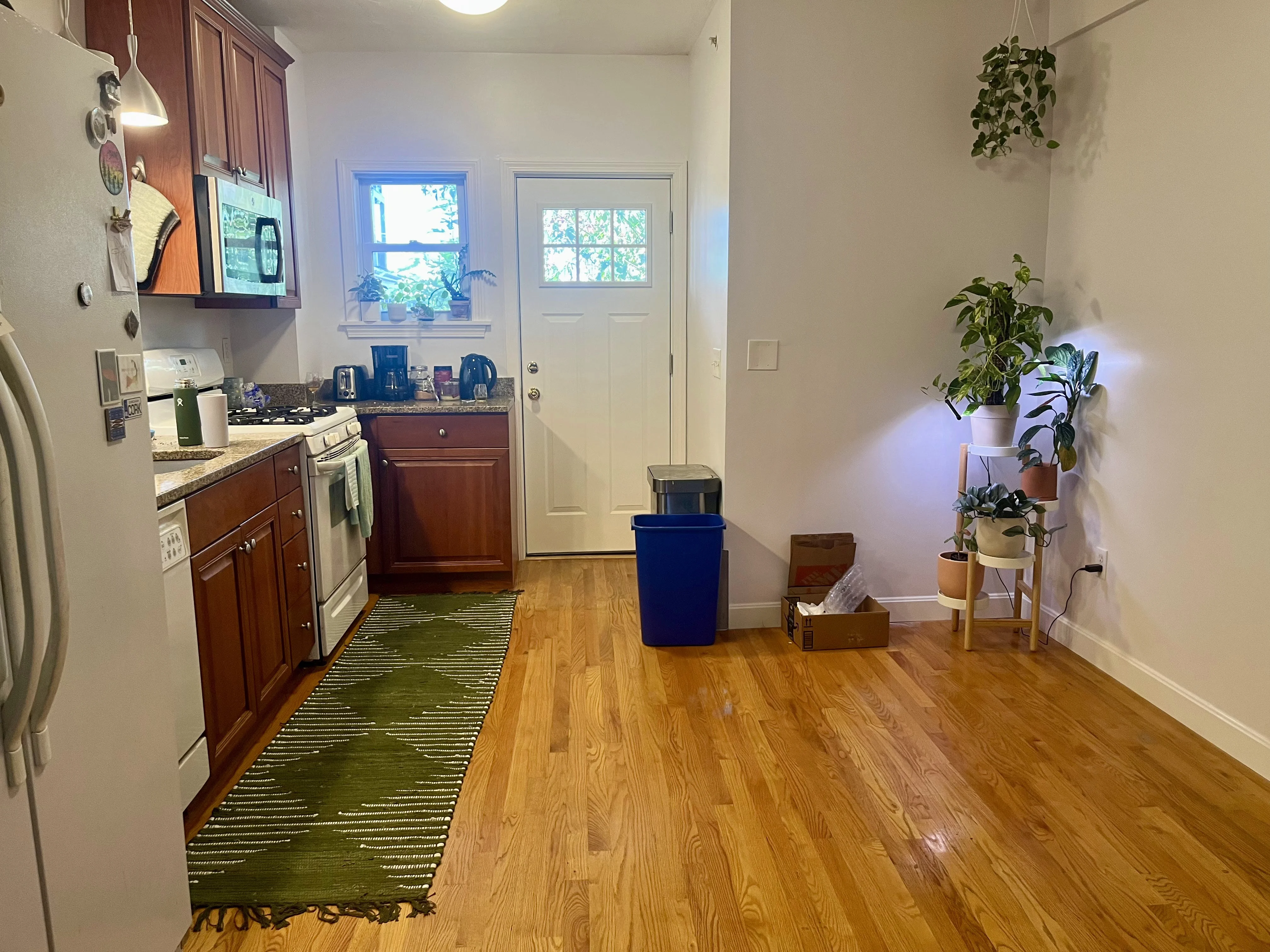 1 bed, 1 bath apartment for rent at 179 Elm St Unit 302, Davis Square — photo 8 of 13
