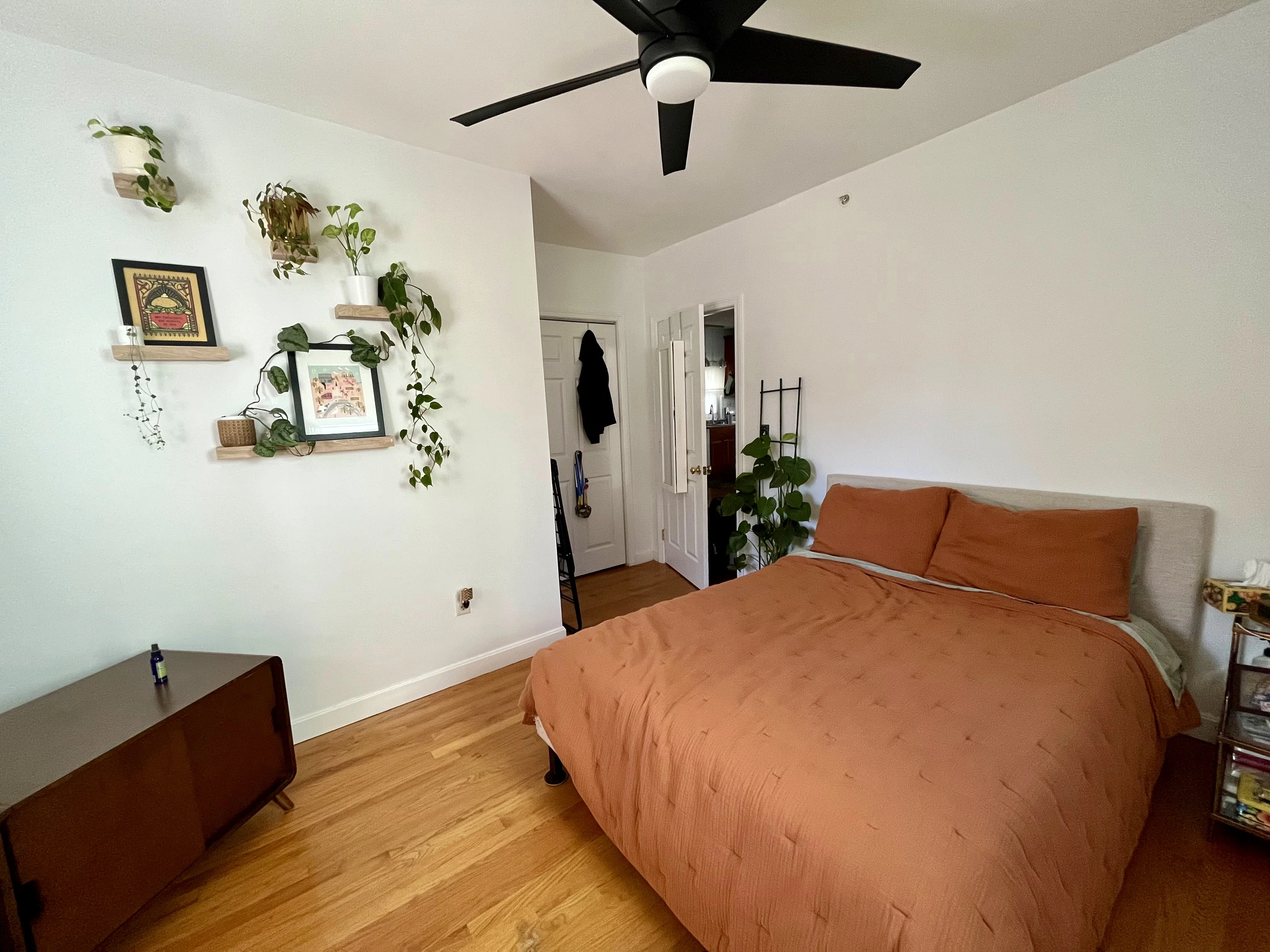1 bed, 1 bath apartment for rent at 179 Elm St Unit 302, Davis Square — photo 2 of 13