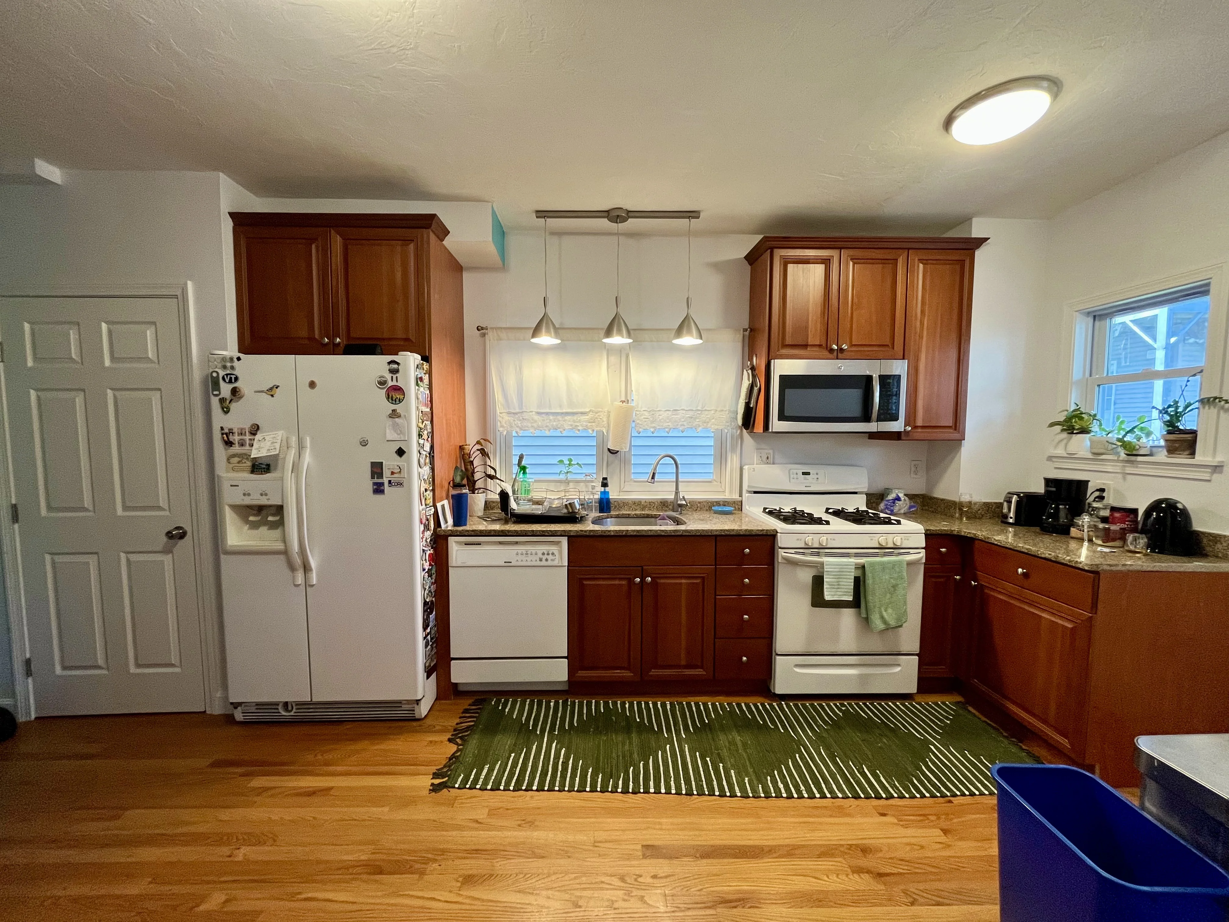 1 bed, 1 bath apartment for rent at 179 Elm St Unit 302, Davis Square — photo 9 of 13