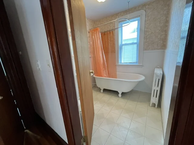 1 bed, 1 bath apartment for rent at 179 Elm St Unit 401, Davis Square — photo 4 of 19