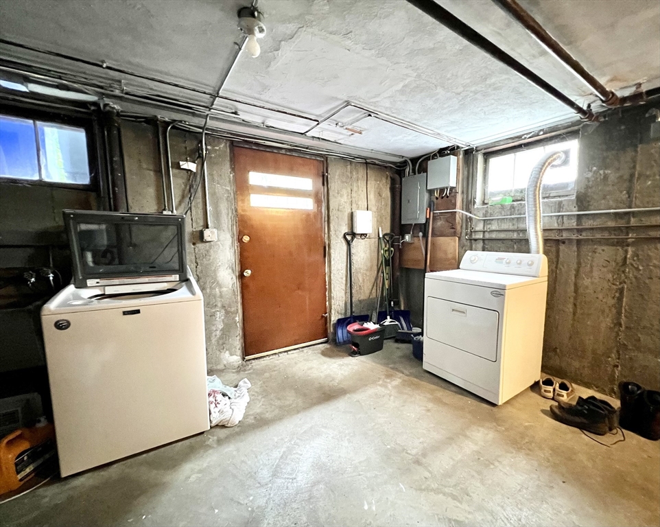 2 bed, 1 bath apartment for rent at 179 Faneuil St Unit N/A, Brighton — photo 15 of 17