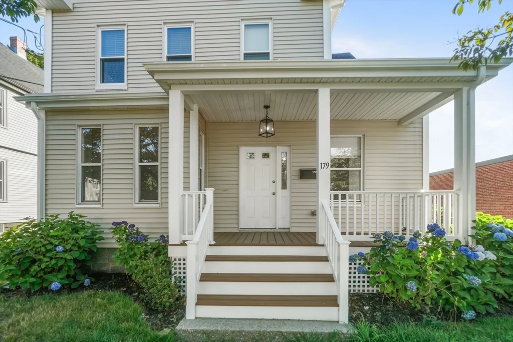 3 bed, 1 bath apartment for rent at 179 Franklin Unit 179, Quincy