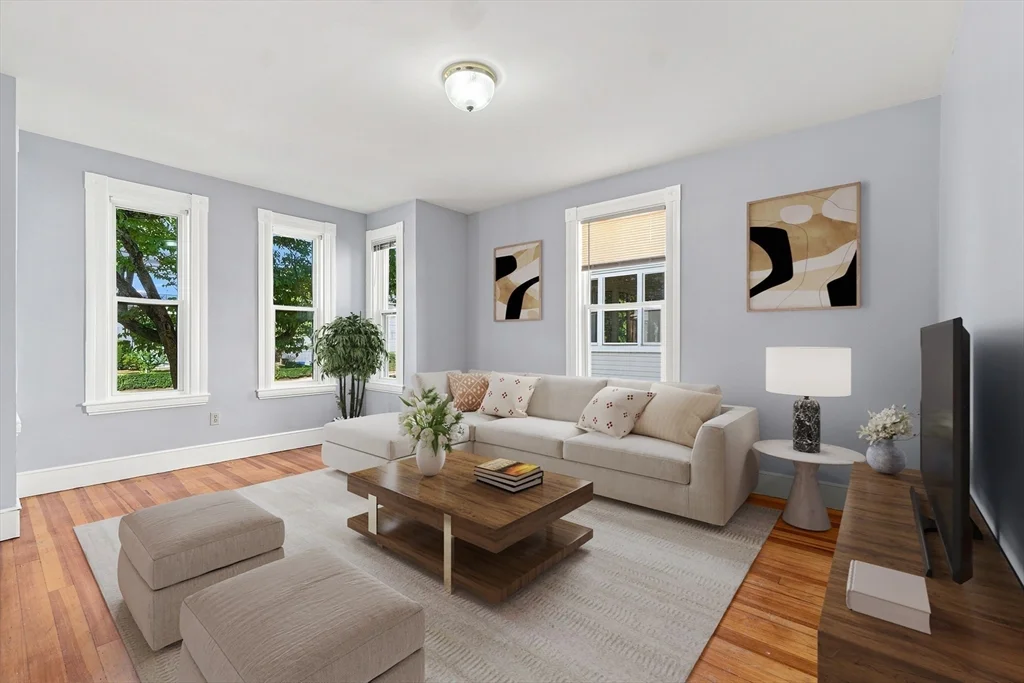 3 bed, 1 bath apartment for rent at 179 Franklin Unit 179, Quincy — photo 6 of 18