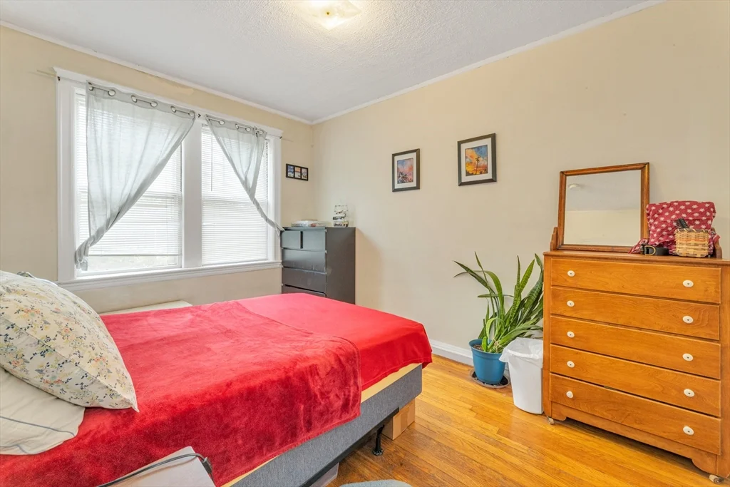 2 bed, 1 bath apartment for rent at 179 Kent Unit 2, Longwood — photo 6 of 14