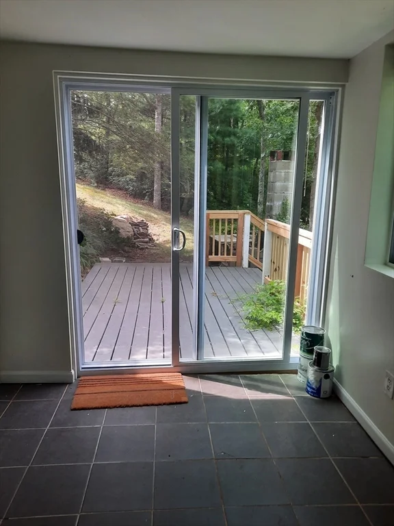 2 bed, 1 bath apartment for rent at 179 Little Sandy Pond Rd Unit 179, Plymouth — photo 9 of 11