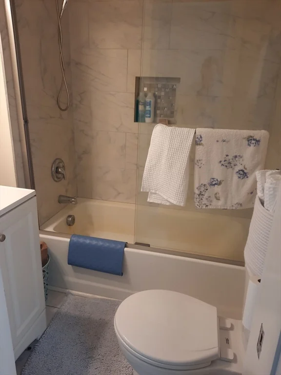 2 bed, 1 bath apartment for rent at 179 Little Sandy Pond Rd Unit 179, Plymouth — photo 10 of 11