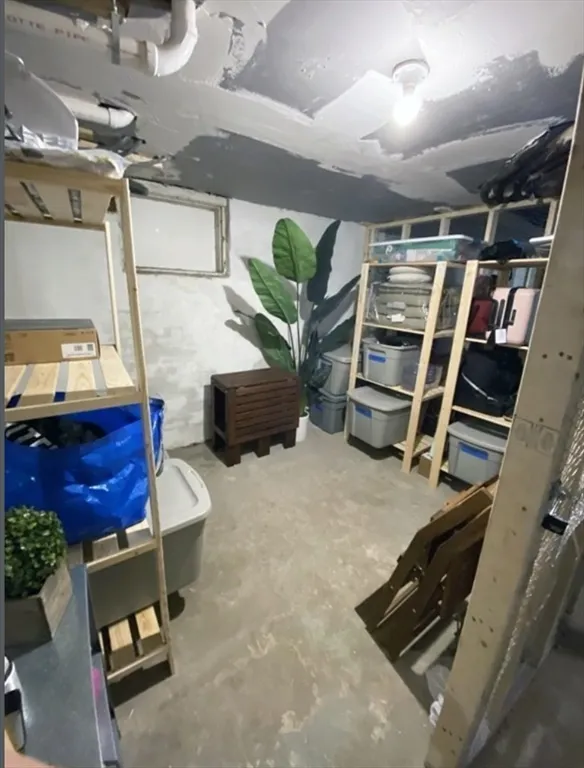 2 bed, 2 bath apartment for rent at 179 London St Unit Ph, East Boston — photo 14 of 17