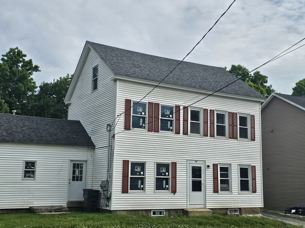 3 bed, 2 bath apartment for rent at 179 Main St Unit B, Grafton — photo 2 of 3