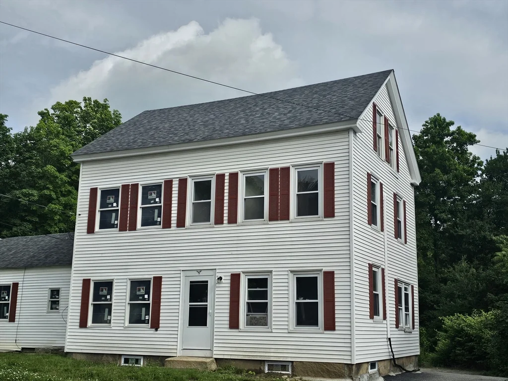 3 bed, 1 bath apartment for rent at 179 Main St Unit C, Grafton