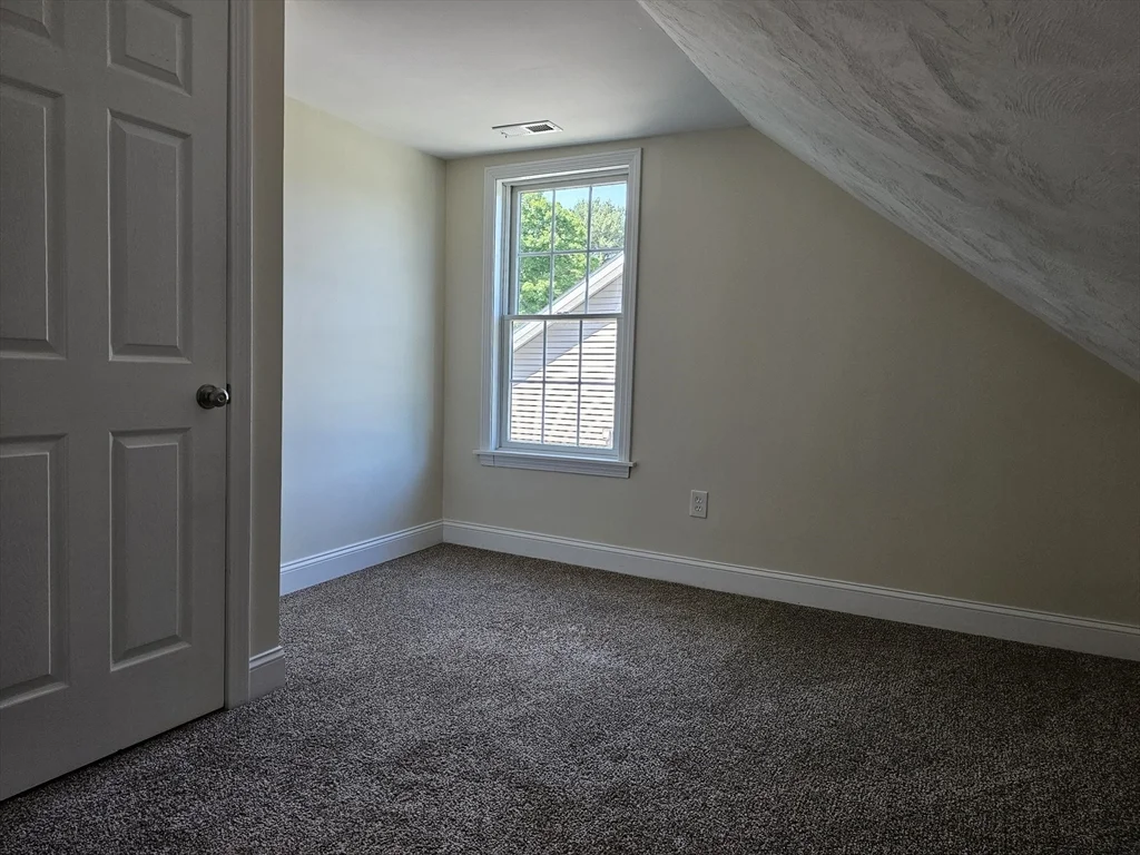 3 bed, 1 bath apartment for rent at 179 Main St Unit C, Grafton — photo 11 of 12