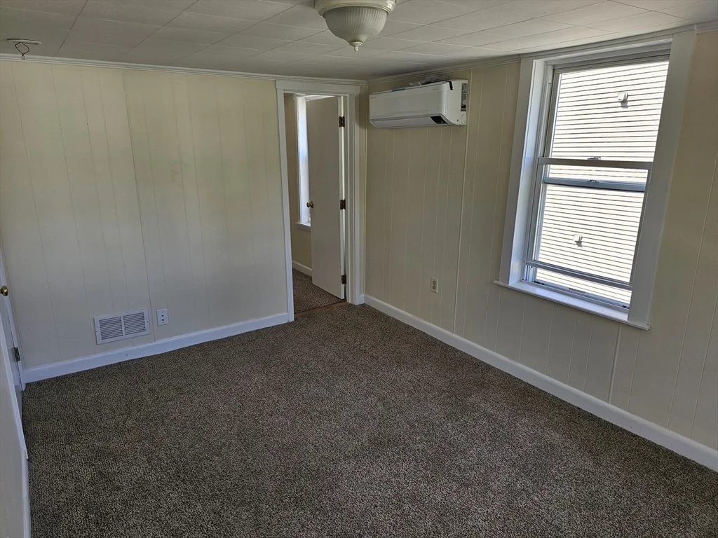3 bed, 1 bath apartment for rent at 179 Main St Unit C, Grafton — photo 5 of 12