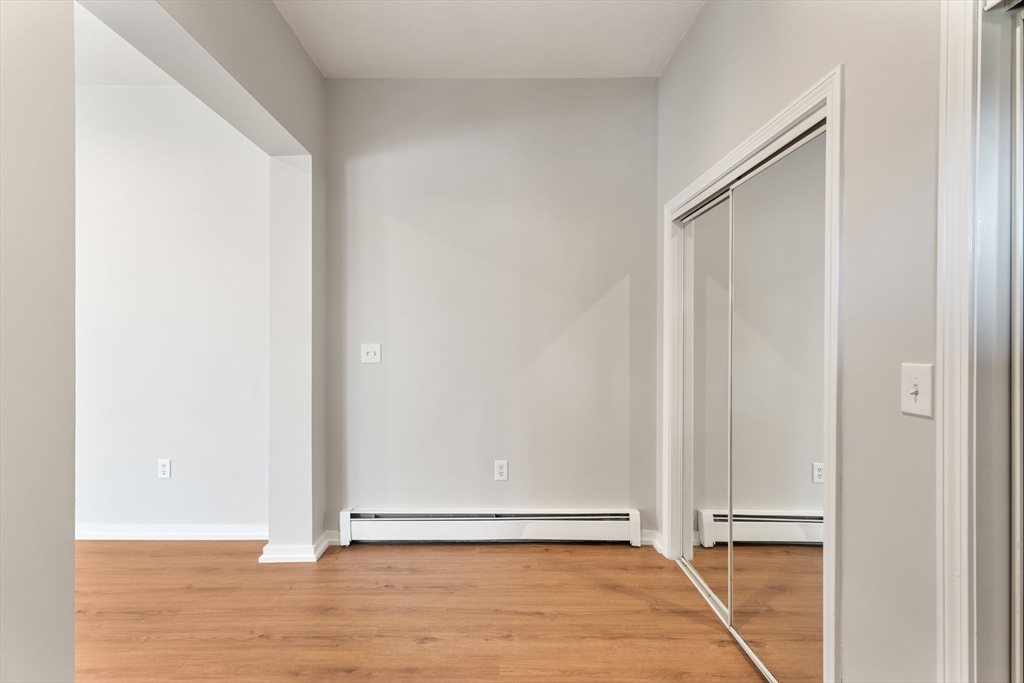 3 bed, 1 bath apartment for rent at 179 Ocean St Unit 1, Diamond District — photo 34 of 36