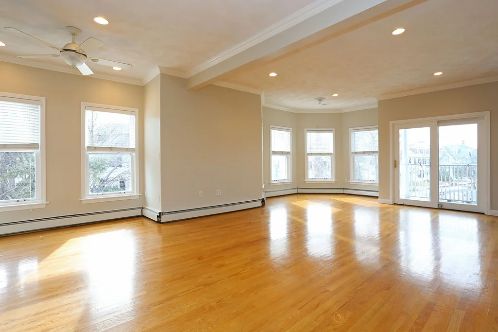 4 bed, 2 bath apartment for rent at 179 Ocean St Unit 2, Diamond District