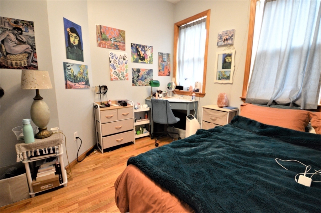 3 bed, 1 bath apartment for rent at 179 Putnam St Unit 2, East Boston — photo 9 of 12