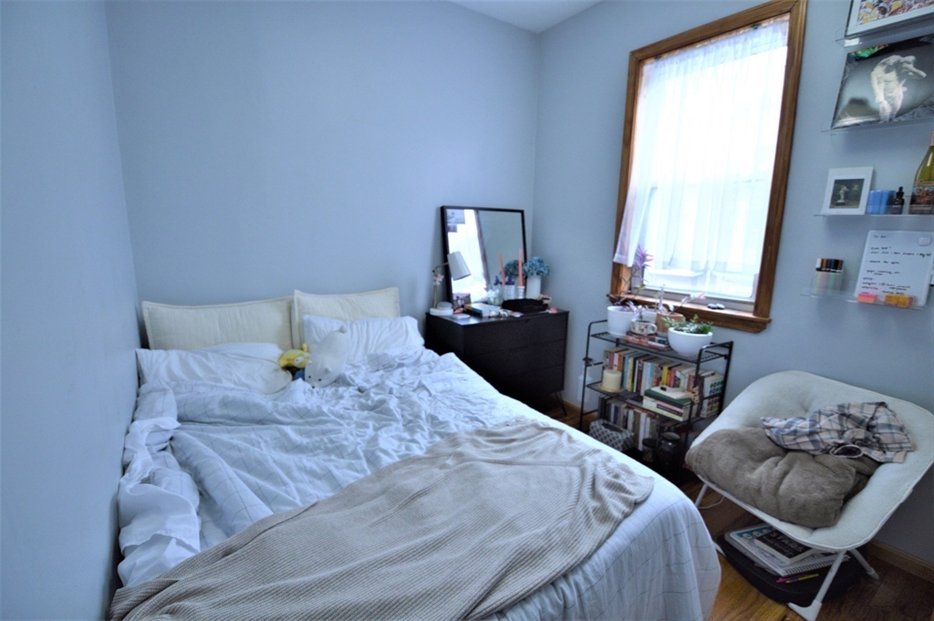 3 bed, 1 bath apartment for rent at 179 Putnam St Unit 2, East Boston — photo 12 of 12