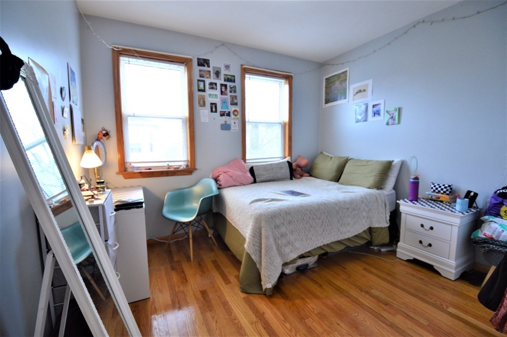 3 bed, 1 bath apartment for rent at 179 Putnam St Unit 3, East Boston — photo 9 of 12