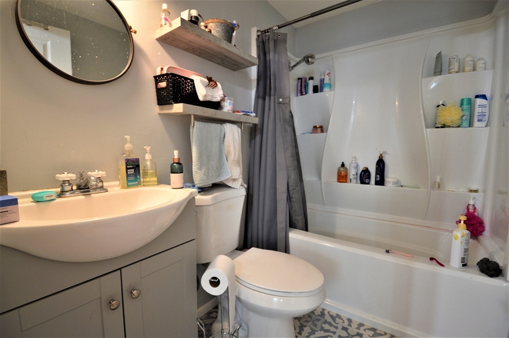 3 bed, 1 bath apartment for rent at 179 Putnam St Unit 3, East Boston — photo 7 of 12