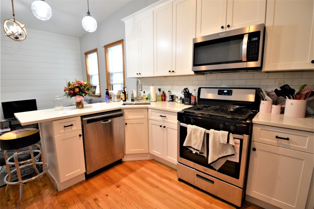 3 bed, 1 bath apartment for rent at 179 Putnam St Unit 3, East Boston — photo 3 of 12