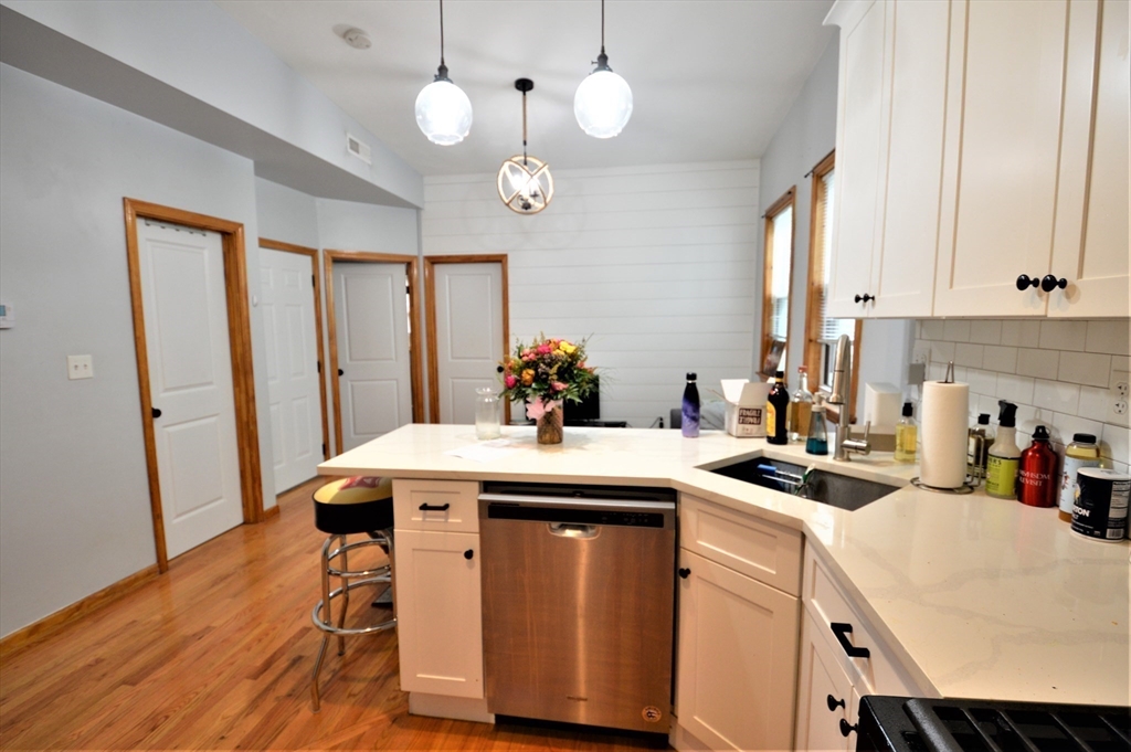 3 bed, 1 bath apartment for rent at 179 Putnam St Unit 3, East Boston — photo 4 of 12