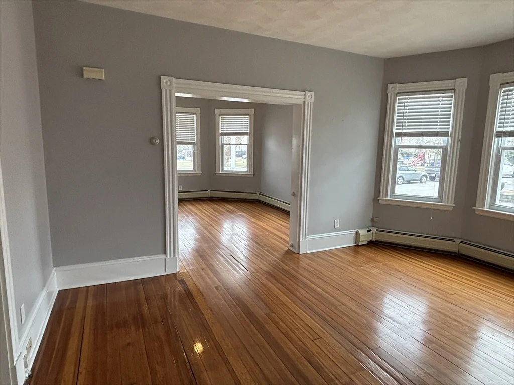 3 bed, 1 bath apartment for rent at 179 Tremont St Unit 1, New Bedford — photo 10 of 23