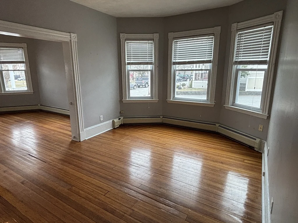 3 bed, 1 bath apartment for rent at 179 Tremont St Unit 1, New Bedford — photo 11 of 23
